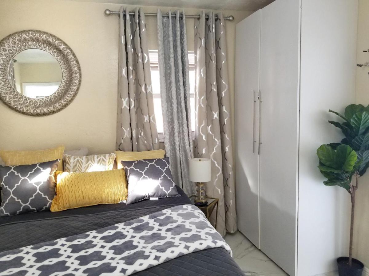 Glam Private Studio 4 Miles From Beach Hollywood Exterior photo