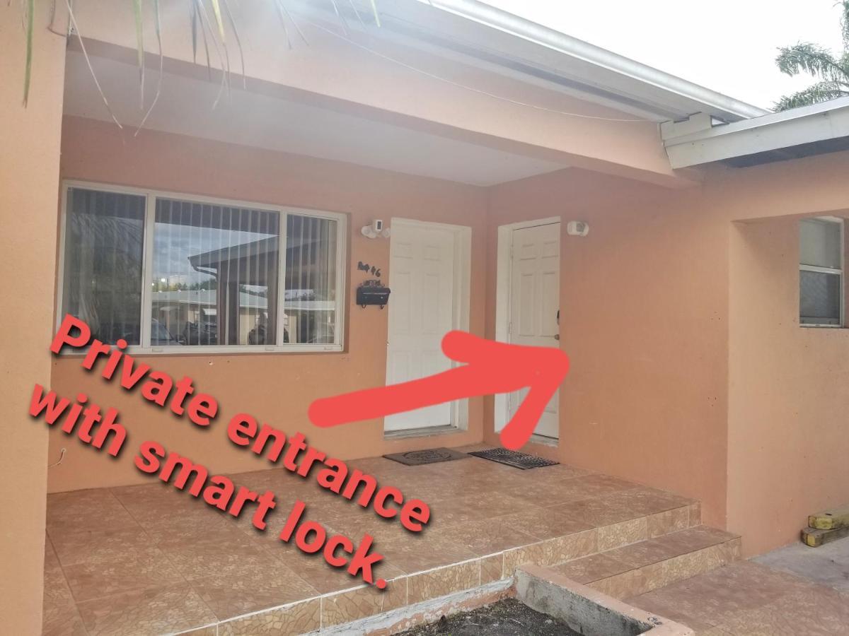 Glam Private Studio 4 Miles From Beach Hollywood Exterior photo